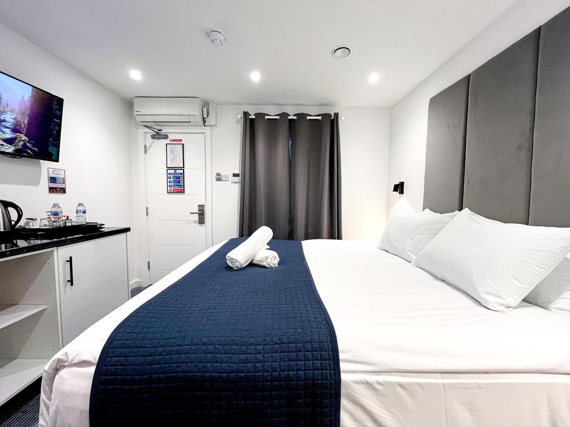 Atis The Park Inn ドーバー エクステリア 写真