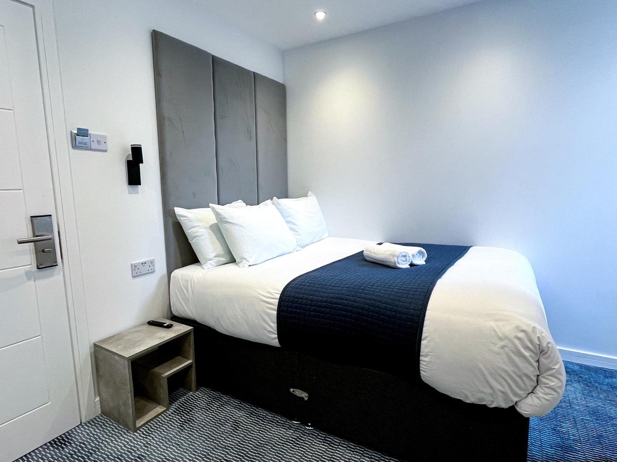 Atis The Park Inn ドーバー エクステリア 写真